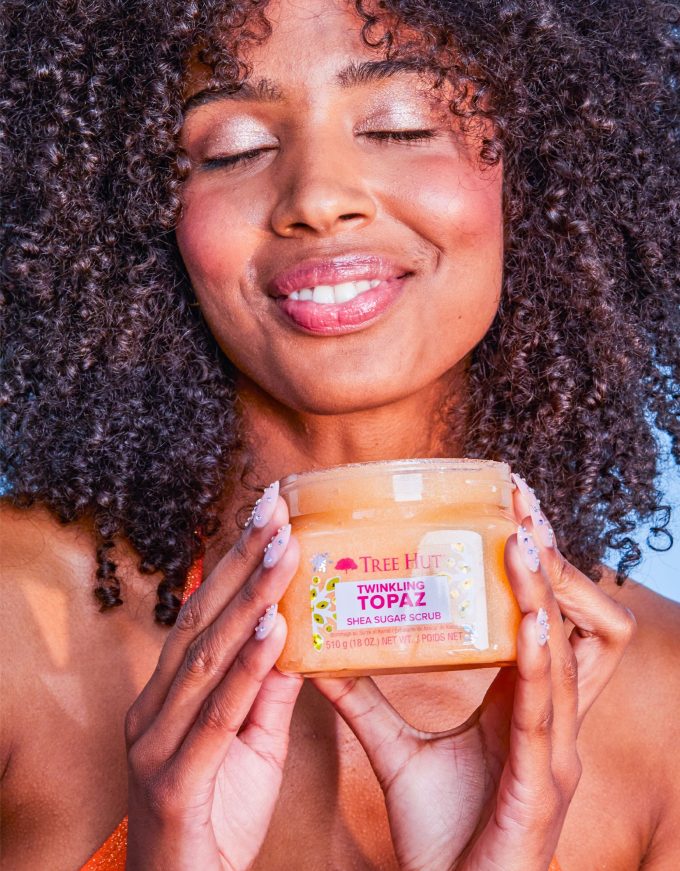 twinkling topaz shea sugar scrub